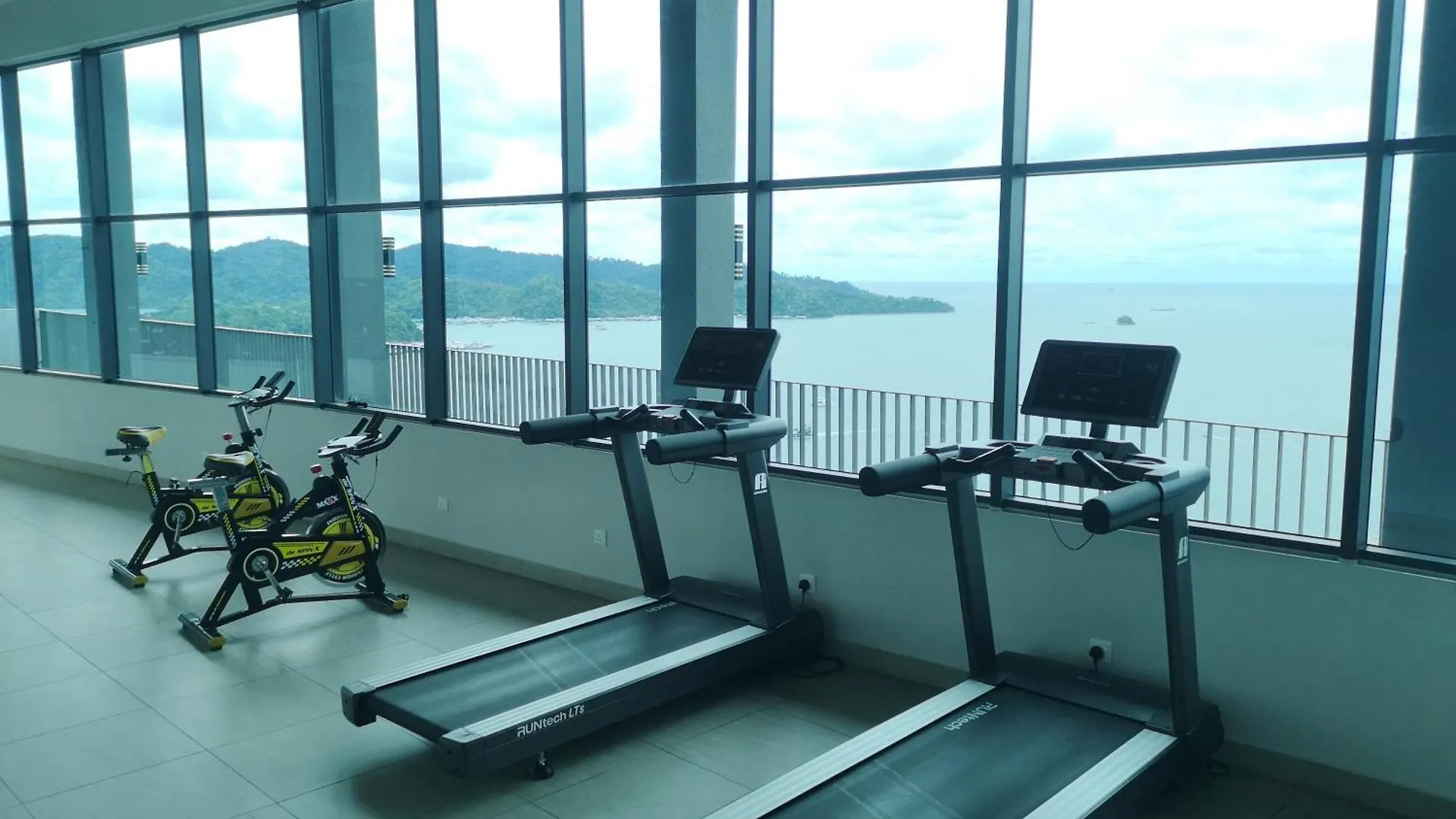 Jesselton Quay With City View Near Suria Sabah Mall & Jesselton Point Kota Kinabalu Apartment
